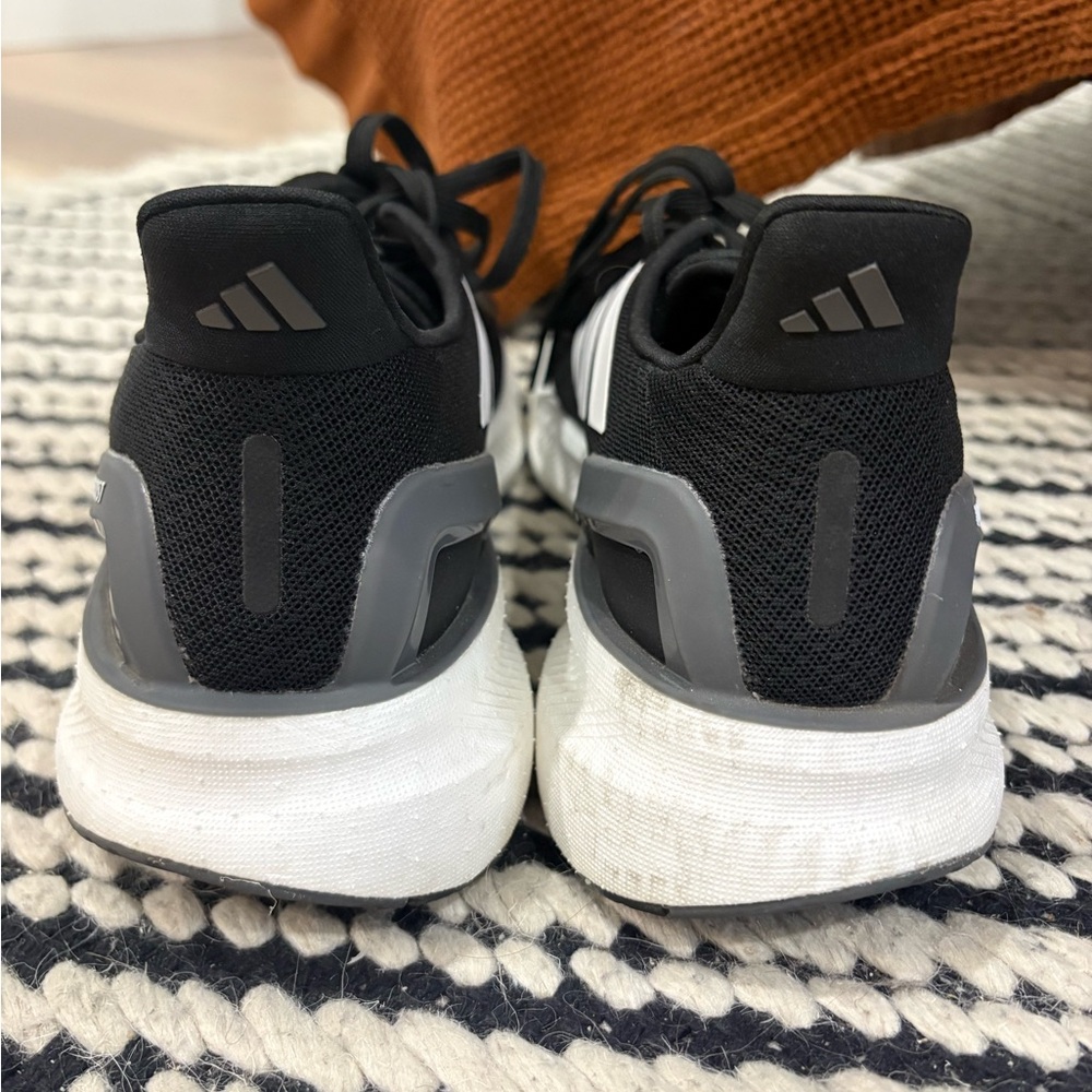 Adidas Pureboost Women’s 11 - Picture 3 of 4